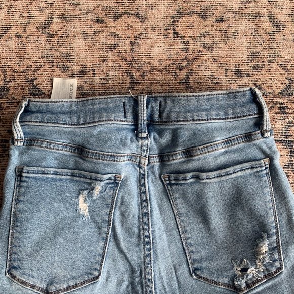 Abercrombie High Rise Rip Jean - Picture 2 of 4